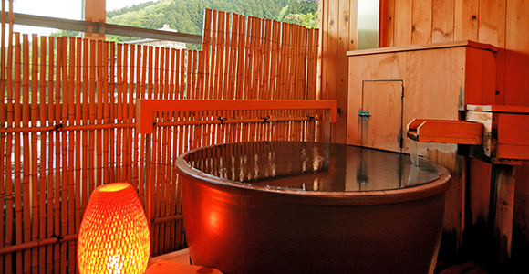 Private Onsen Baths in Guest Rooms